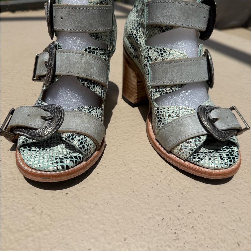 Freebird by Steven VIOLET SZ 6 - Picture 2 of 8